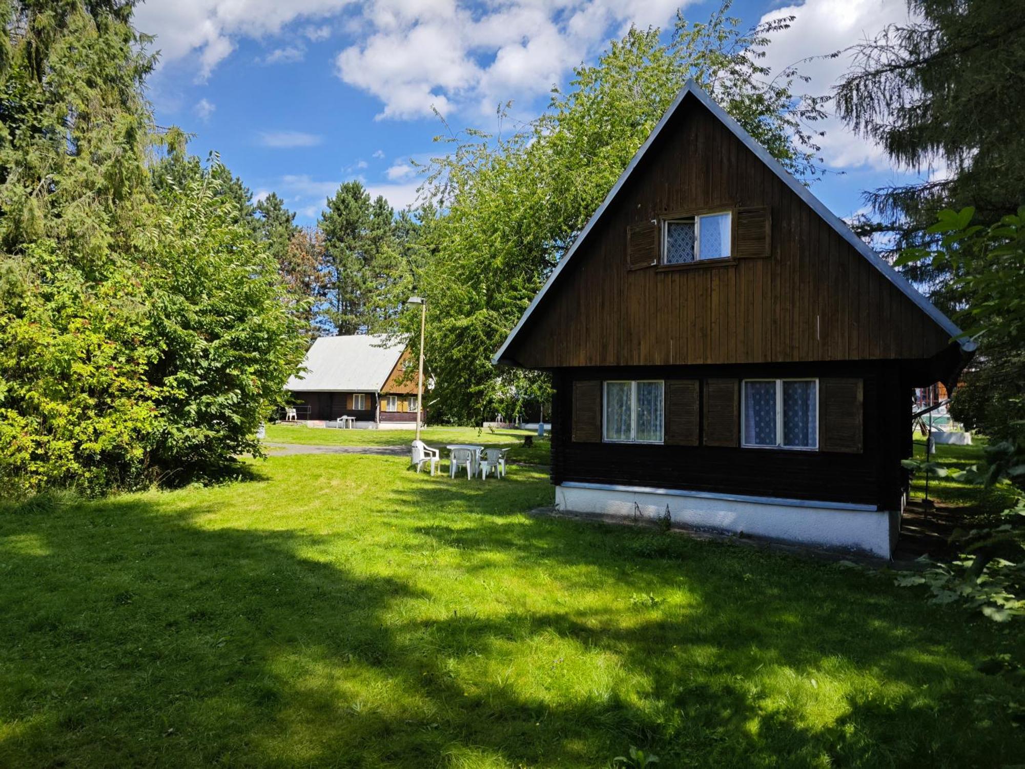 Вилла Bungalovy Roznov Рожнов-под-Радгоштем Экстерьер фото